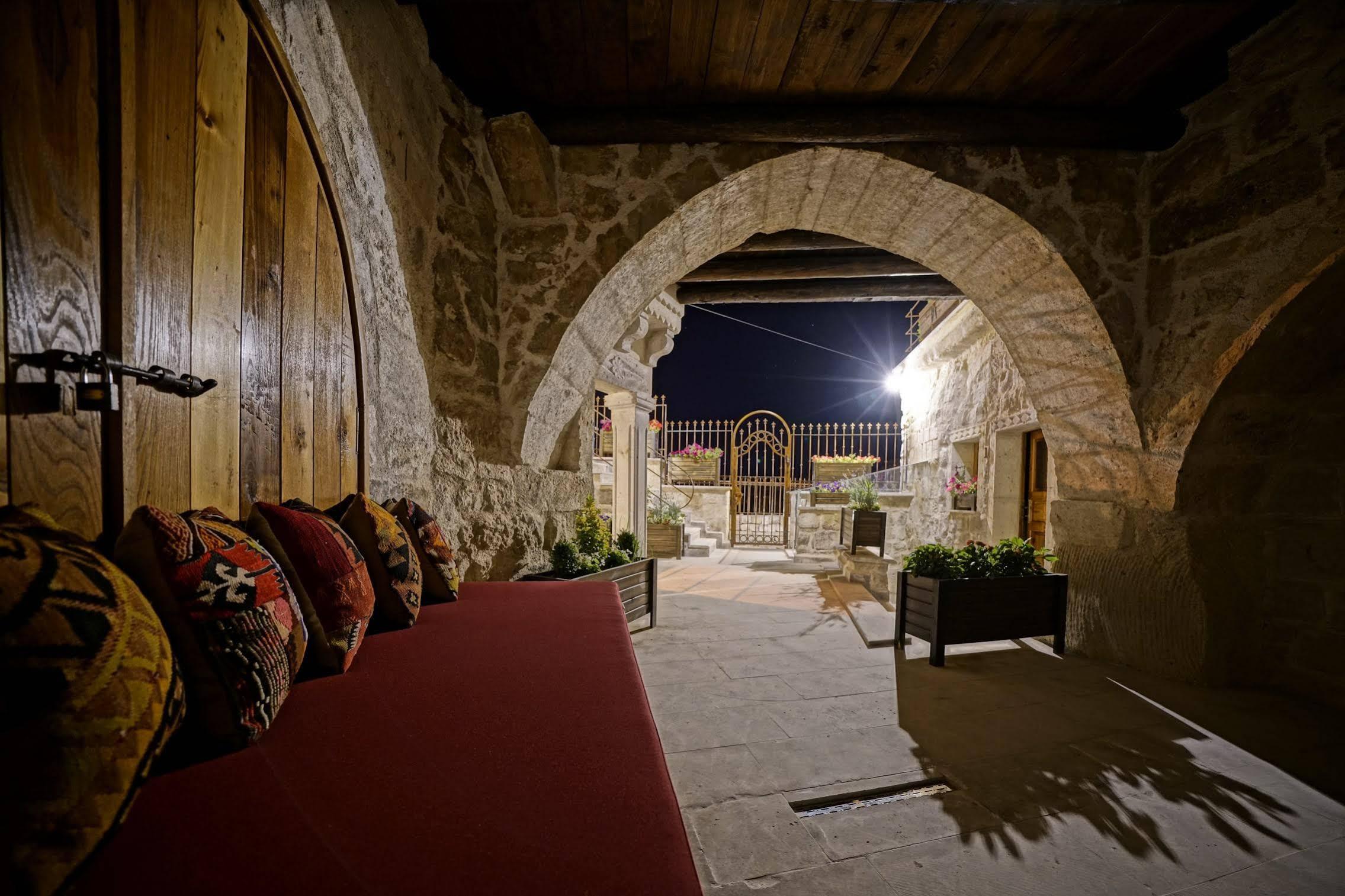 Vigneron Cave Hotel Nevşehir Luaran gambar